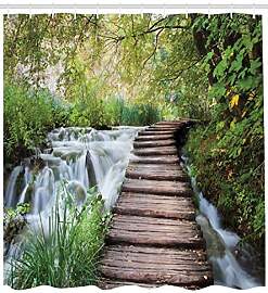 ABAKUHAUS Natur Duschvorhang, Stream im grünen