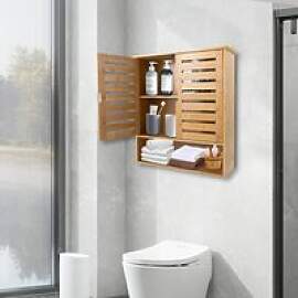 An der Wand montierter Badezimmerschrank,