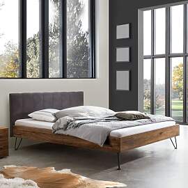 Bett Petros Nussbaum Massivholz