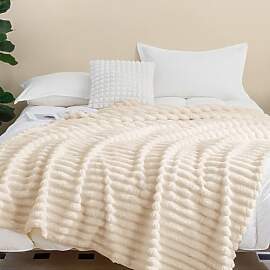 CALIYO Kuscheldecke Flauschig Decke Wohndecke