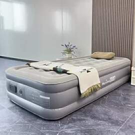 Camping-Luftmatratze mit integrierter Pumpe,