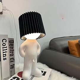 Eine Kreative Lampe des Kleinen Schüchternen