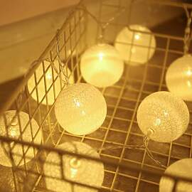 ENLACE Cotton Ball Lichterkette, 1,5M 10 LED