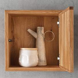 Hängeschrank Wildeiche geölt in modernem Design