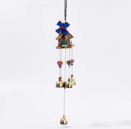 Handgemachtes Windspiel Holz mit Haus &