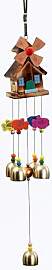 Handgemachtes Windspiel Holz mit Haus &