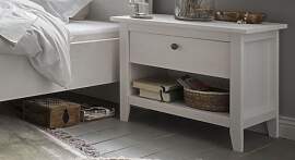 HOMELIV. Nachttisch Wanja Kiefer Massivholz H 51cm