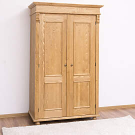 Kleiderschrank im Landhausstil Holz hellbraun