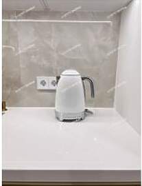 KLF04 Elektrischer Wasserkocher 1,7L