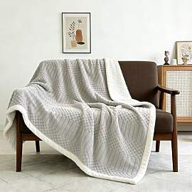 Kuscheldecke Flauschig 150x200 cm – Beidseitige
