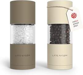 LARS NYSØM Salz und Pfeffermühle Set aus