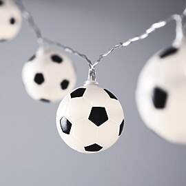 Lights4fun 10er LED Fußball Lichterkette weiß