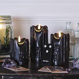 Lights4fun 3er Set schwarze TruGlow® Kerzen