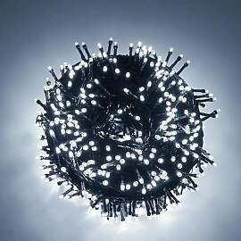 Luccika LED-Lichterkette, 8 Lichtspiele, Grünes