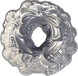 Nordic Ware Backform Holiday Wreath Pan Aluminium