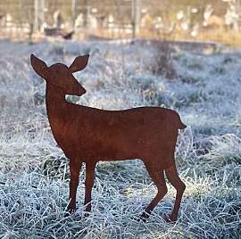 STEINFIGURENWELT GIEBEN REH zurück schauend