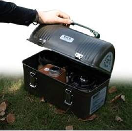 Vintage-Lunchbox aus Metall mit Griff und Riegel,