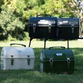 Vintage-Lunchbox aus Metall mit Griff und Riegel,