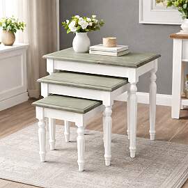 Weißer Nesting-Tisch im Bauernhausstil