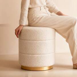 Zedelmaier Sitzhocker aus Teddy Stoff,